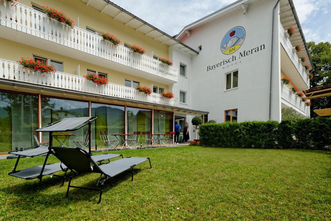 Hotel Bayerisch Meran Бад Файлнбах Екстериор снимка